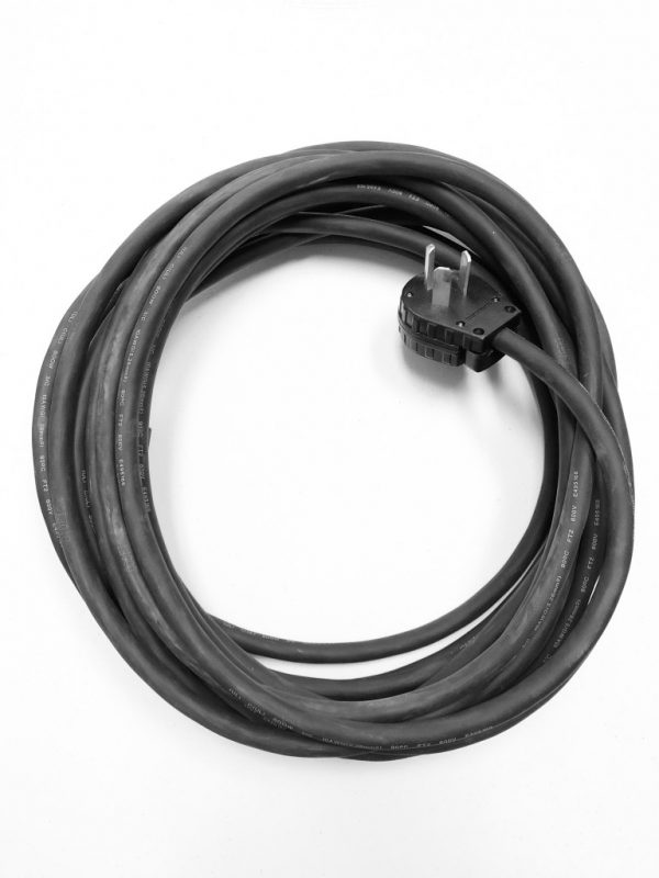6 Gauge, 100' extension cord